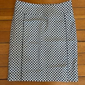 NWOT Margaret L Selma Slimming Pencil Skirt M Pull On Stretch Front Slit Geo